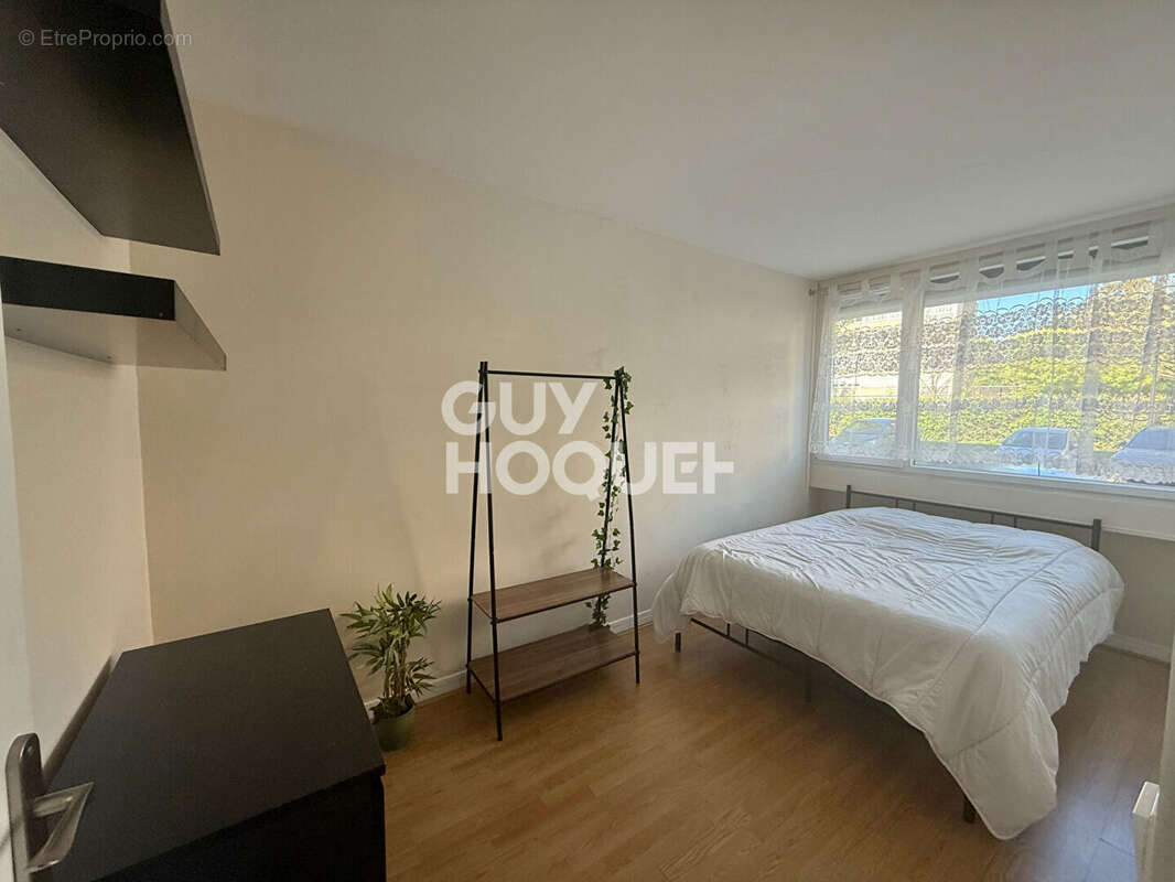 Appartement à L'HAY-LES-ROSES