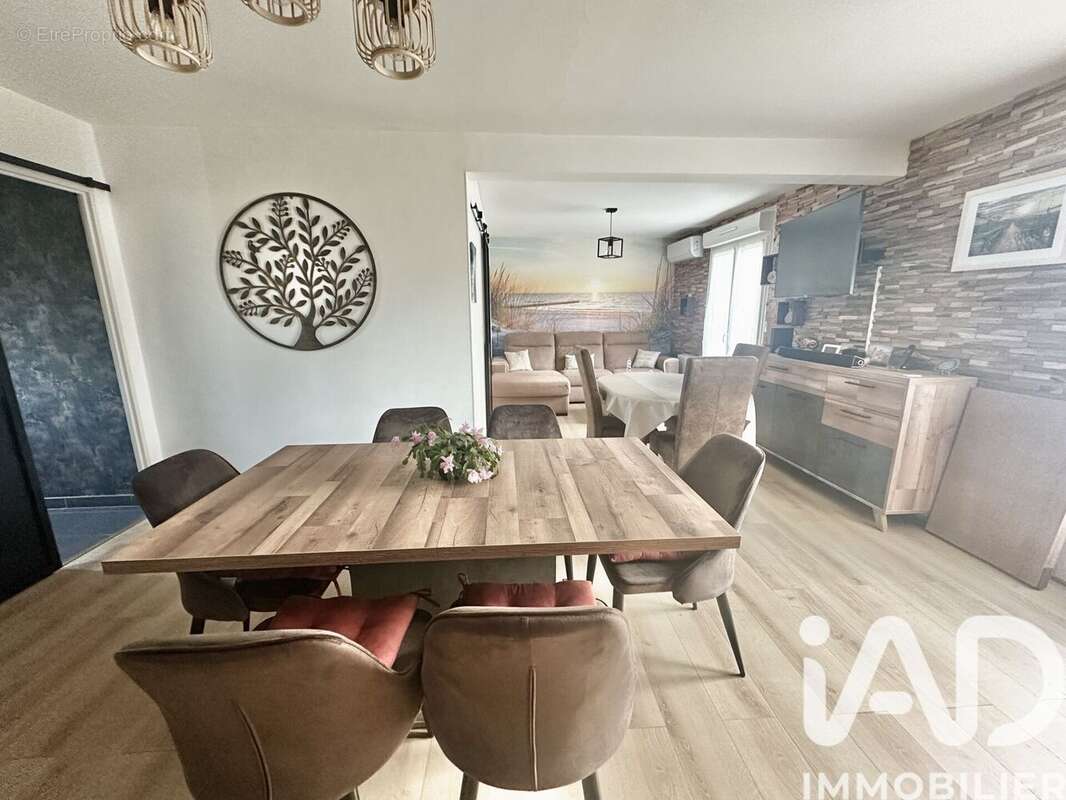 Photo 7 - Maison à QUERQUEVILLE