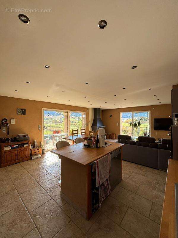 Maison à SAINT-SAUVEUR-GOUVERNET