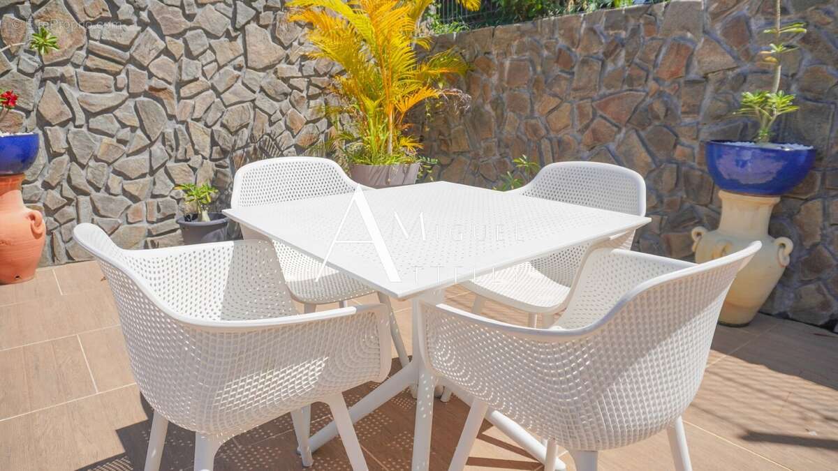 Maison à RIVIERE-SALEE