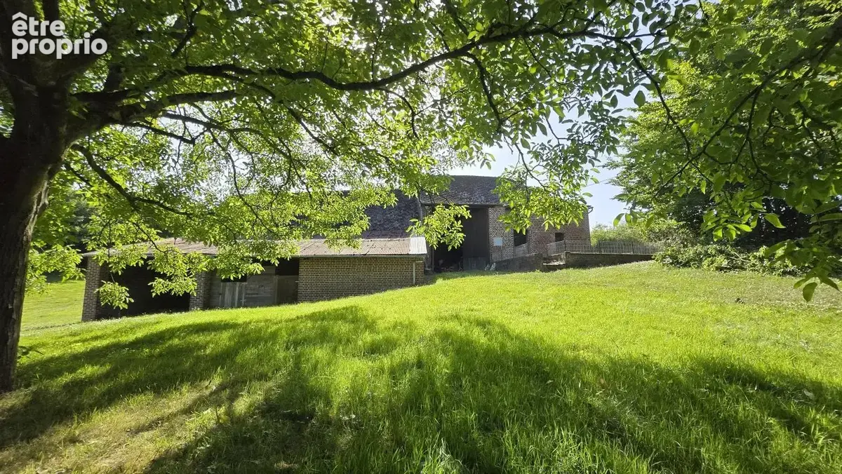 Propriété nichée dans la verdure avec 6000 m² de terrain située à Sommeron - photo 4