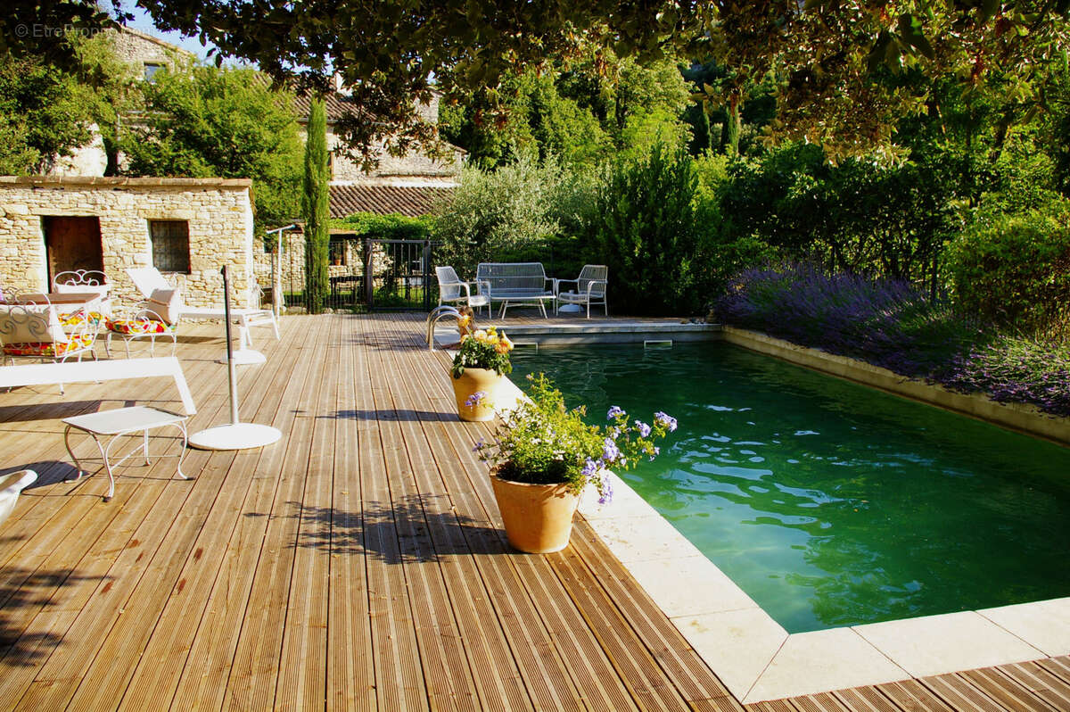 Propriete 350 m 2 - photo 16
