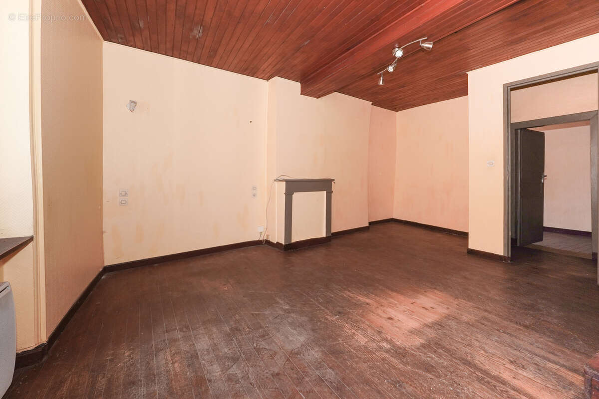 Maison à PONT-DU-CHATEAU