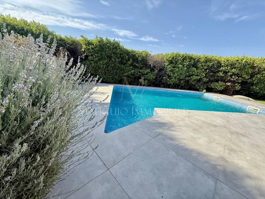 Belle maison F5 - Piscine - photo 5