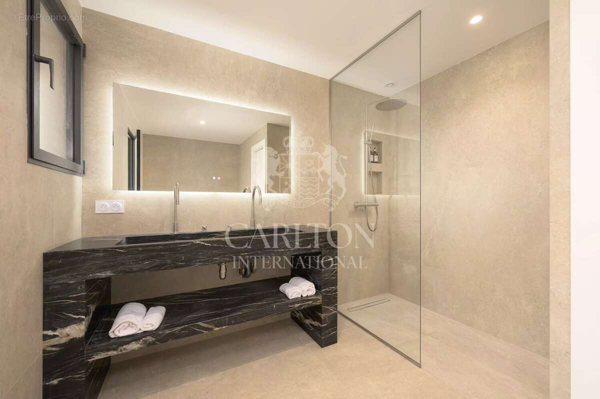 Maison à ROQUEBRUNE-CAP-MARTIN