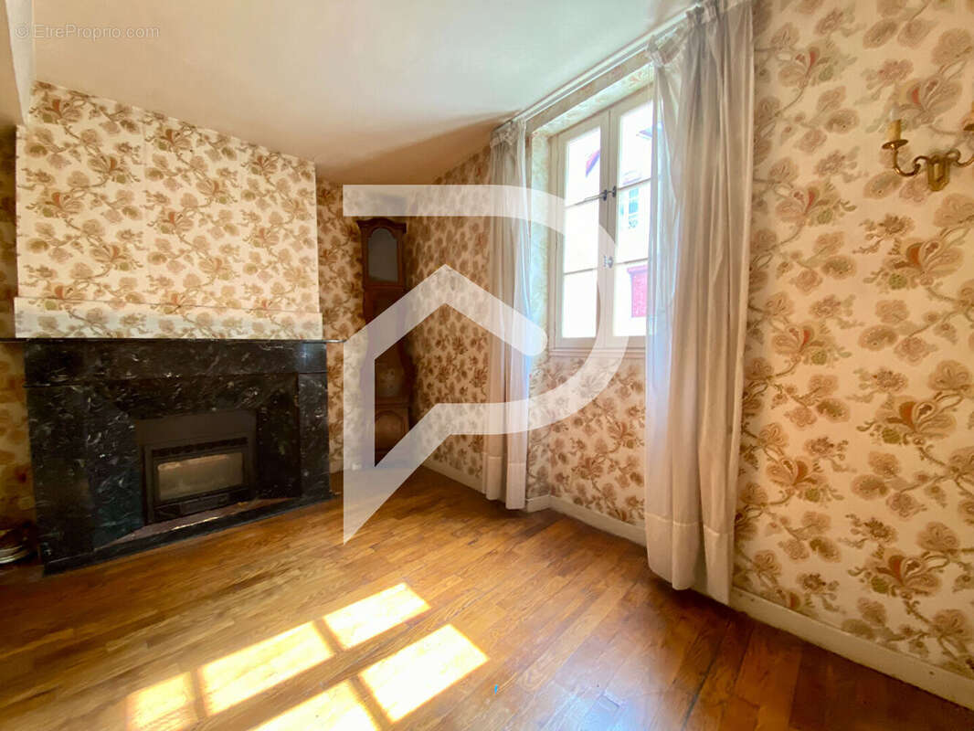 Maison à OLORON-SAINTE-MARIE