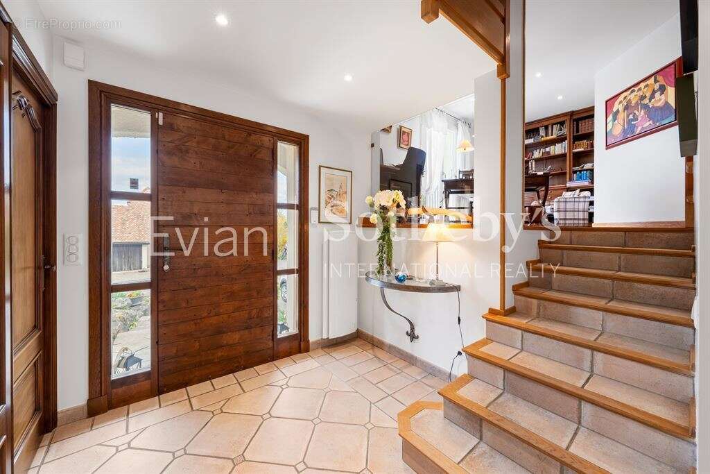 Neuvecelle, villa au calme - photo 11