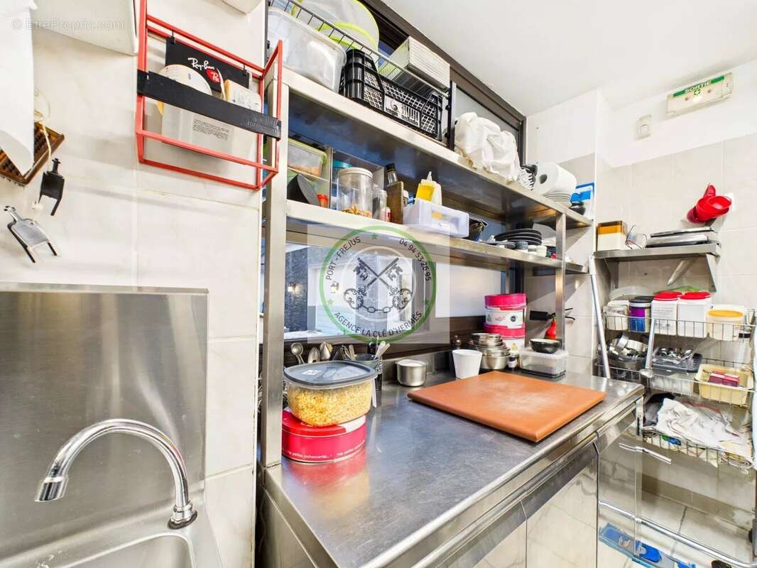 Commerce à SAINT-RAPHAEL