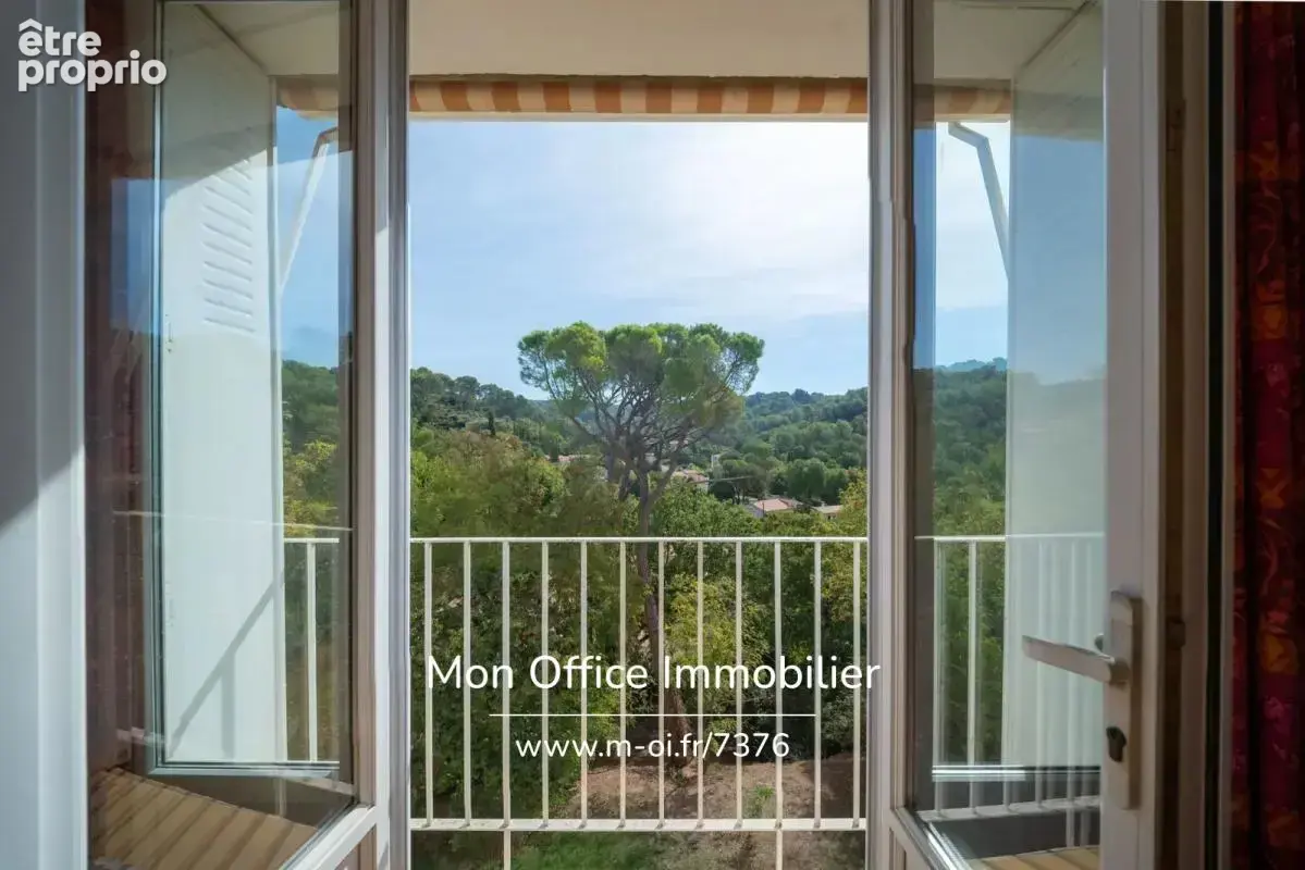 Référence : 7376-SBA - Appartement T3 - Vue dégagée - Aix en Provence - photo 2