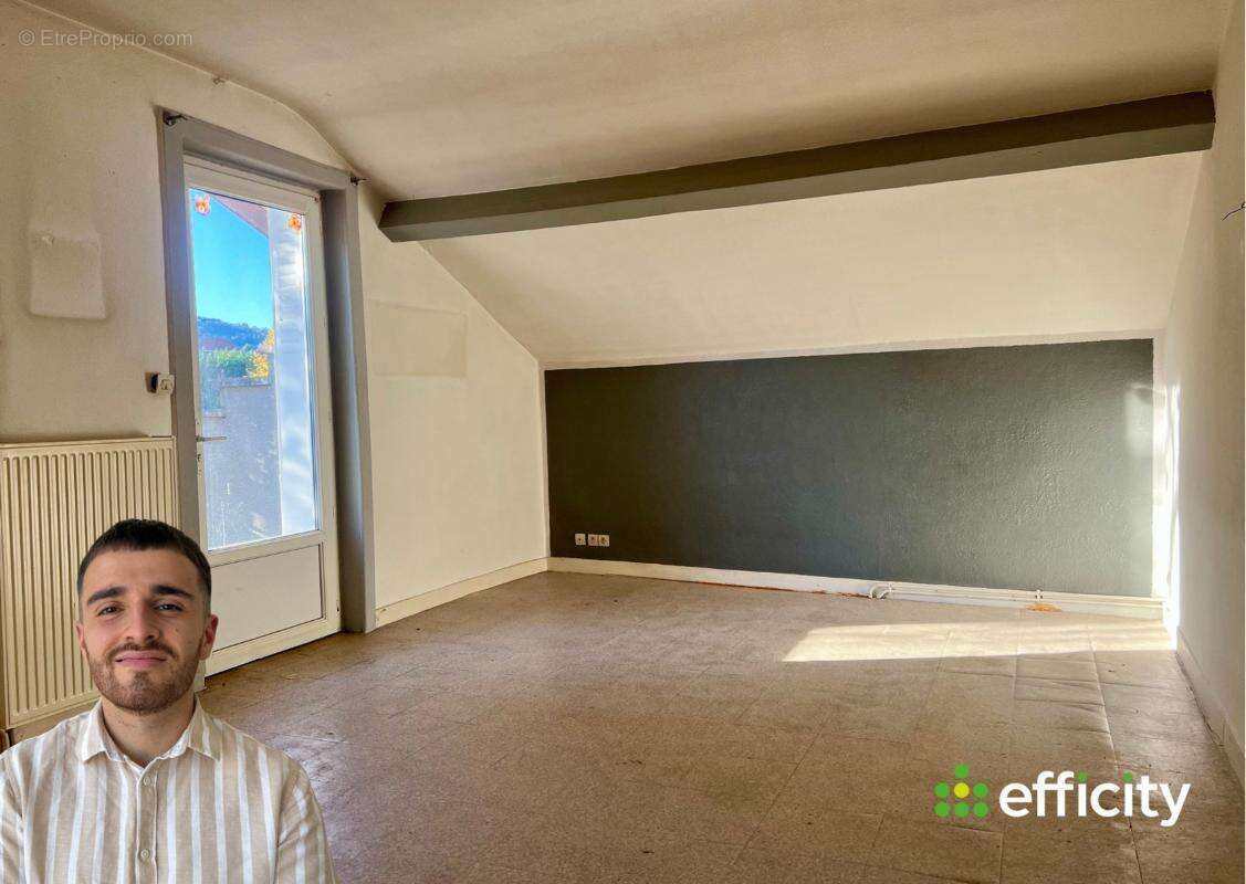 Appartement à LURIECQ