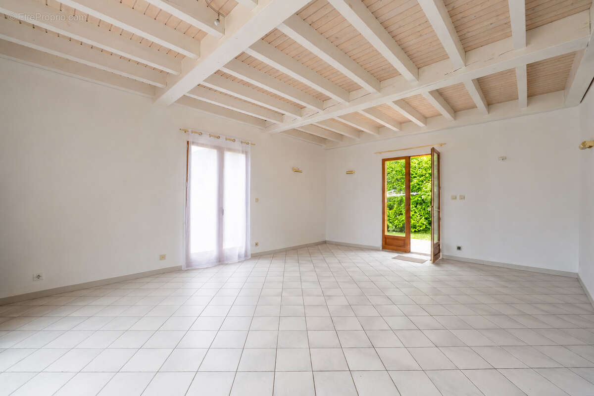 SEVRIER - Maison familiale avec vue dégagée - photo 2