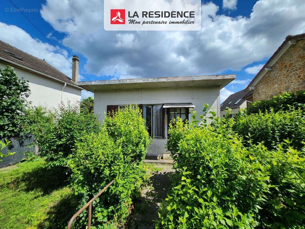 Terrain 411 m² à Le Plessis-Bouchard  - photo 2
