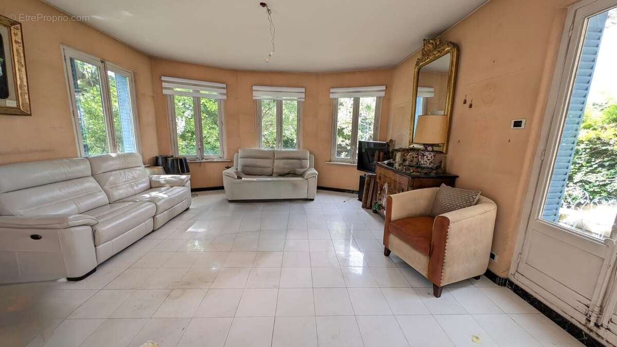 Maison à CALUIRE-ET-CUIRE