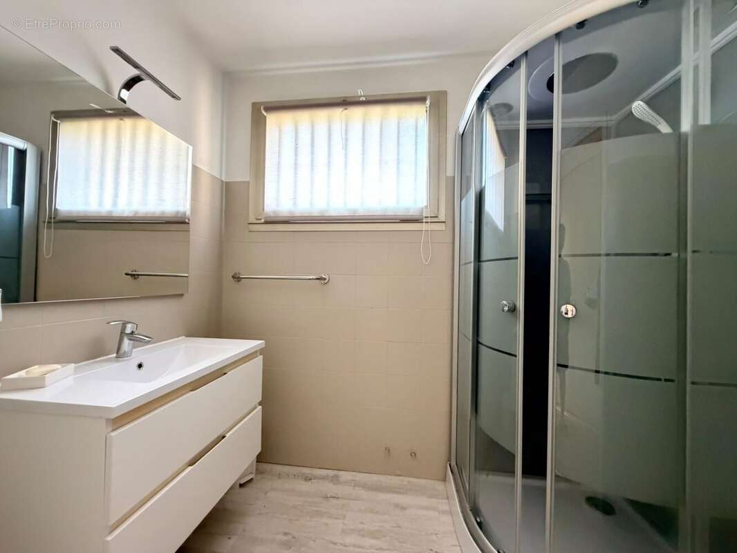 Appartement 50 m² à Grasse  - photo 6