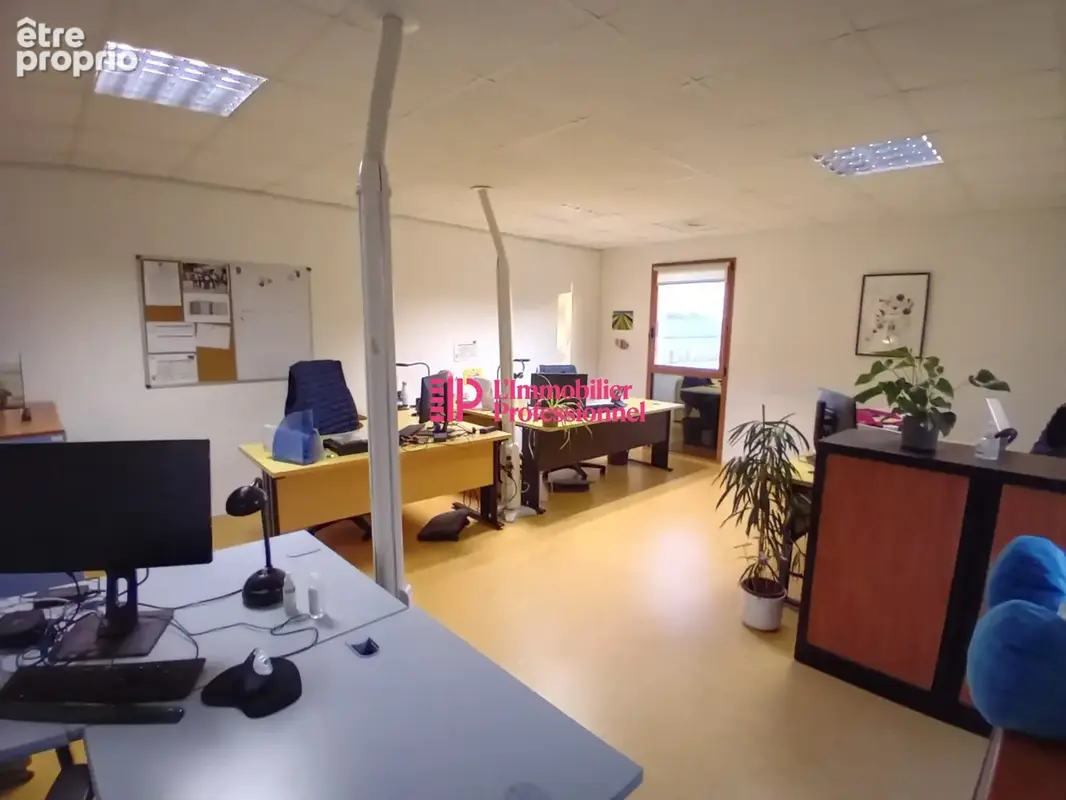Commerce 764 m² à vendre à Saint-Evarzec (29170) - photo 4