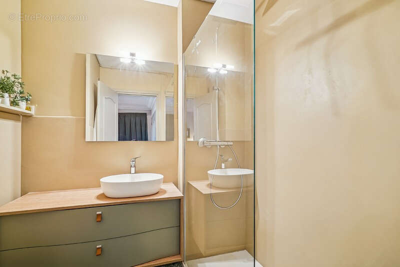 Appartement à LYON-6E