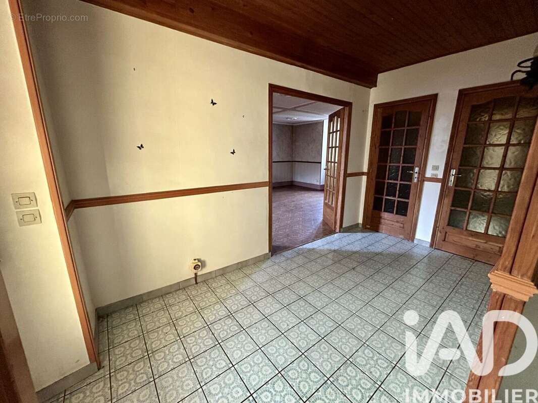 Maison 100 m² à Le Menoux  - photo 2
