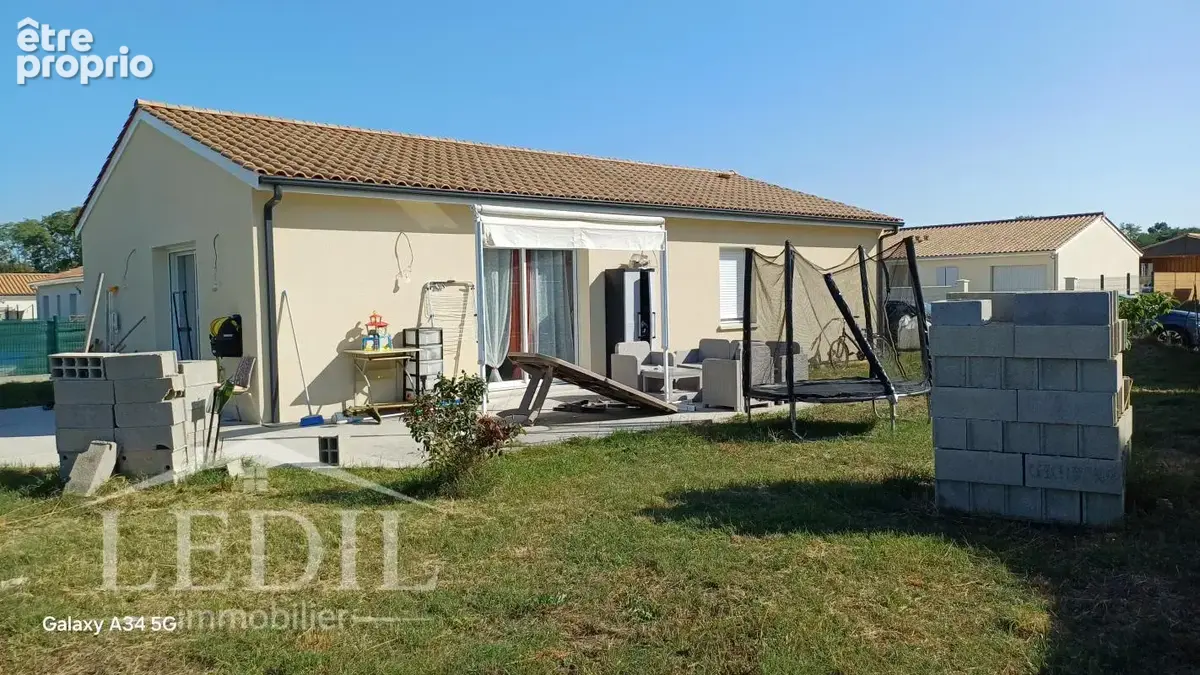  Maison récente de plain-pied – 95 m² – 3 chambres – Landiras - photo 1