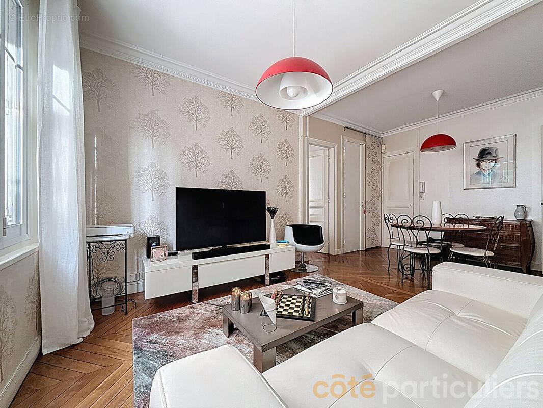 Appartement à ISSY-LES-MOULINEAUX