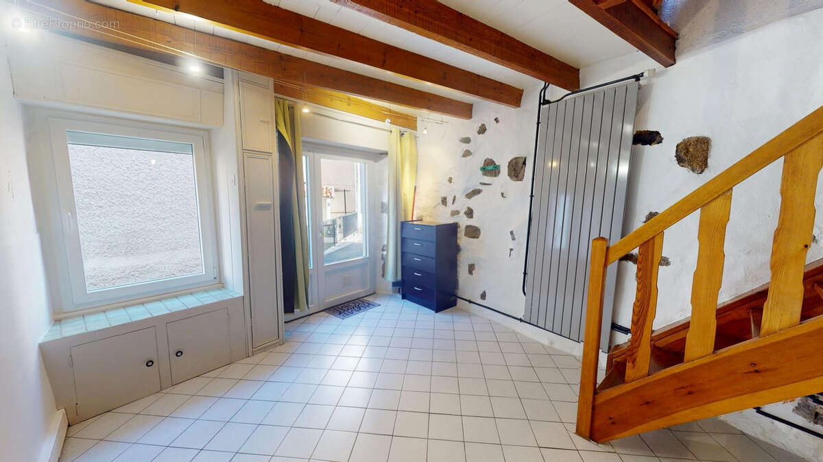 Maison 60 m² à Vals-Pres-Le-Puy  - photo 6