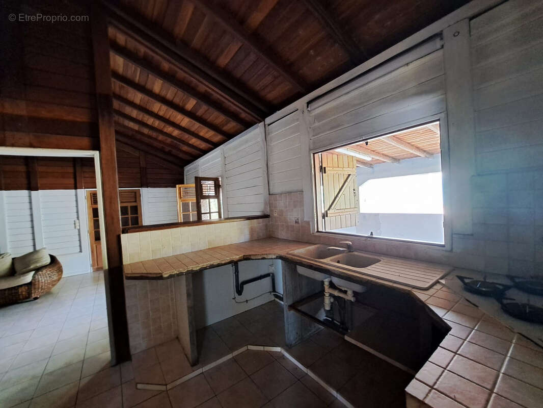 Maison à CAPESTERRE-BELLE-EAU