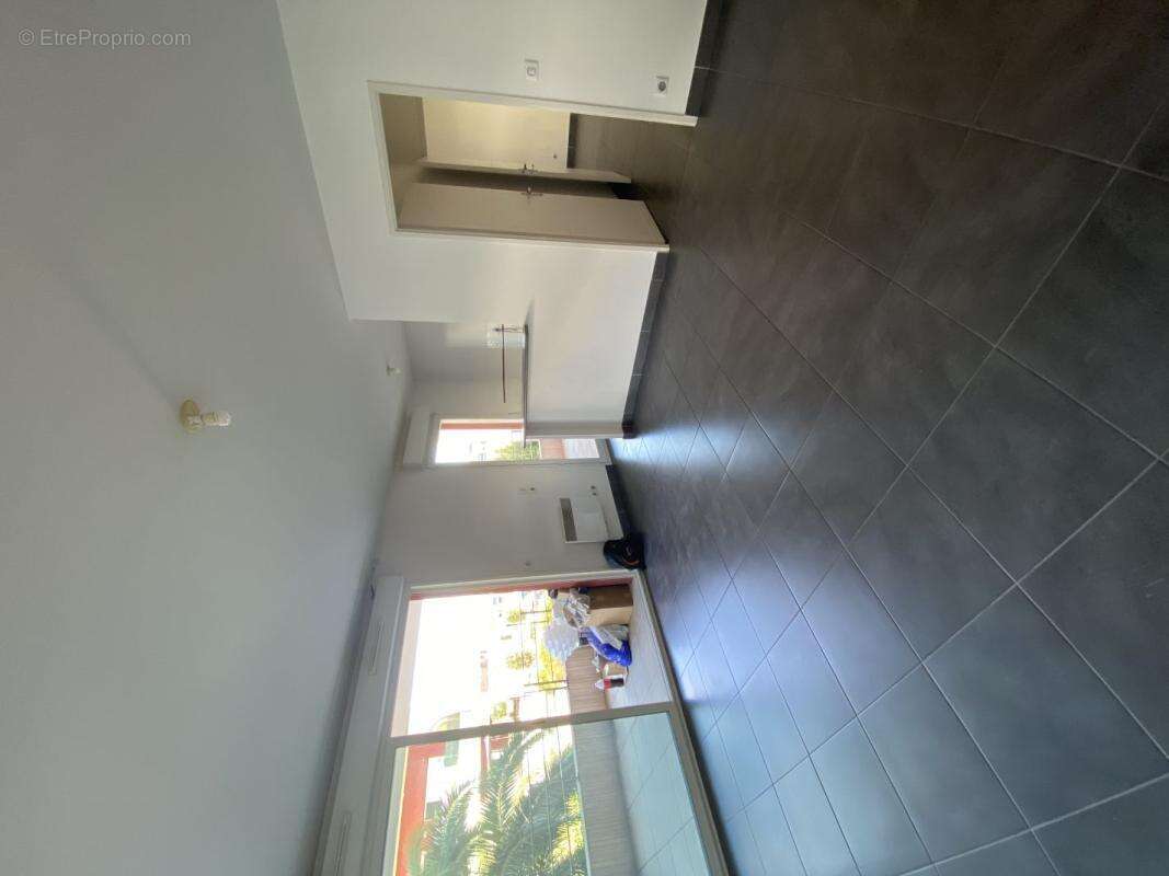 Appartement à LE CRES