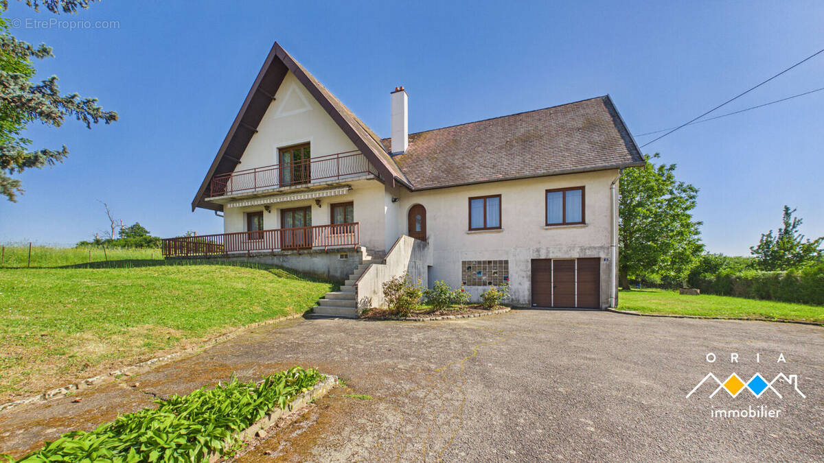 Maison à VELAINE-SOUS-AMANCE
