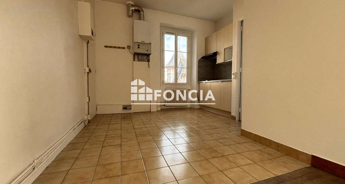 Coeur de ville de SAVIGNY-SUR-ORGE studio de 29.55 M2 - photo 6