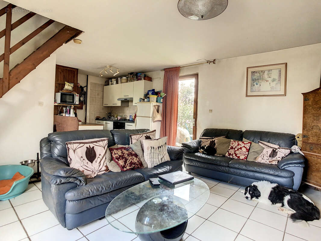 Maison à SAINT-MARTIN-DES-BESACES