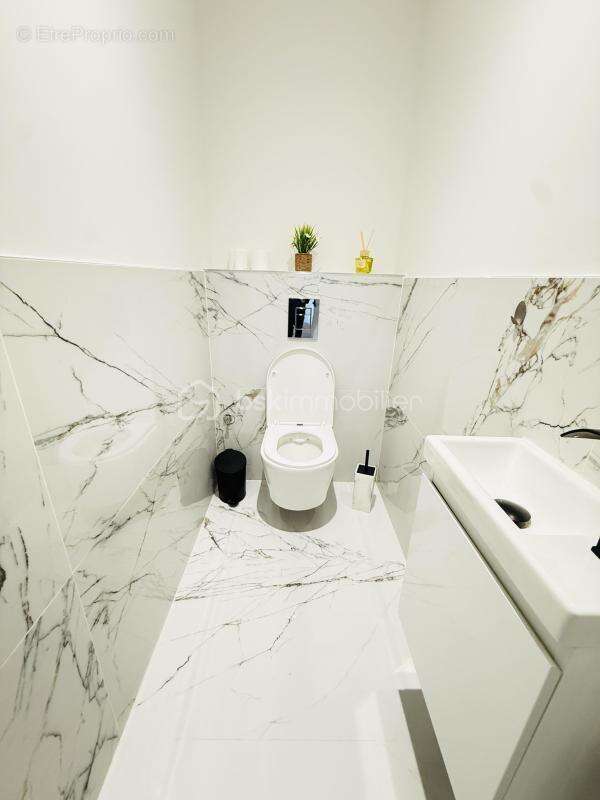 Maison à VEZIN-LE-COQUET