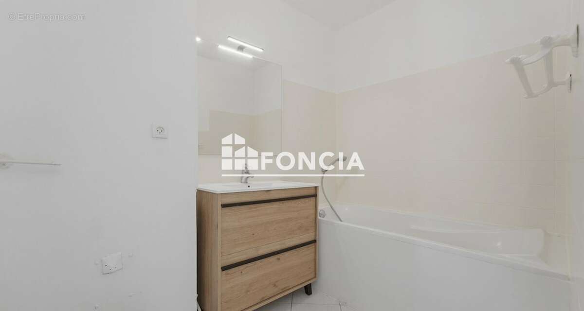 NICE OUEST - 5 pièces traversant de 108 m2 - 2 terrasses - Garage - photo 7