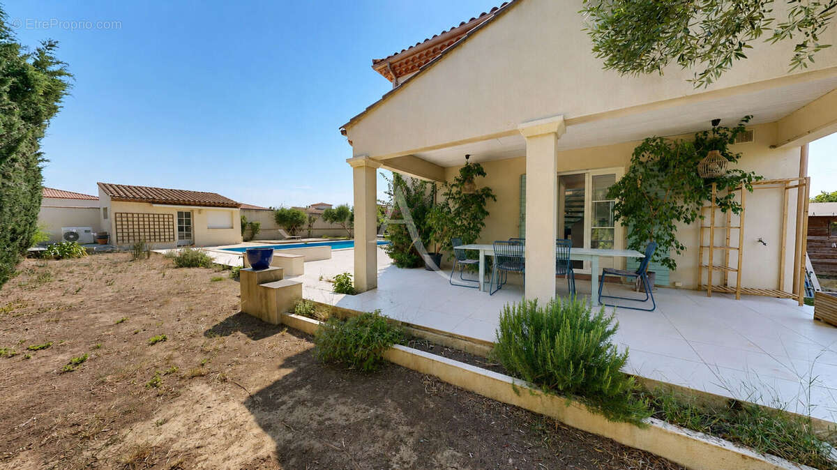 Maison familiale 4 chambres avec piscine, terrain de 904 m² sans vis-à-vis - photo 13