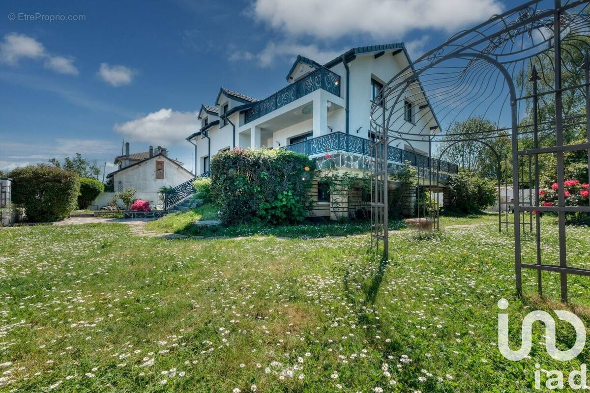 Photo 1 - Maison à LIMOURS