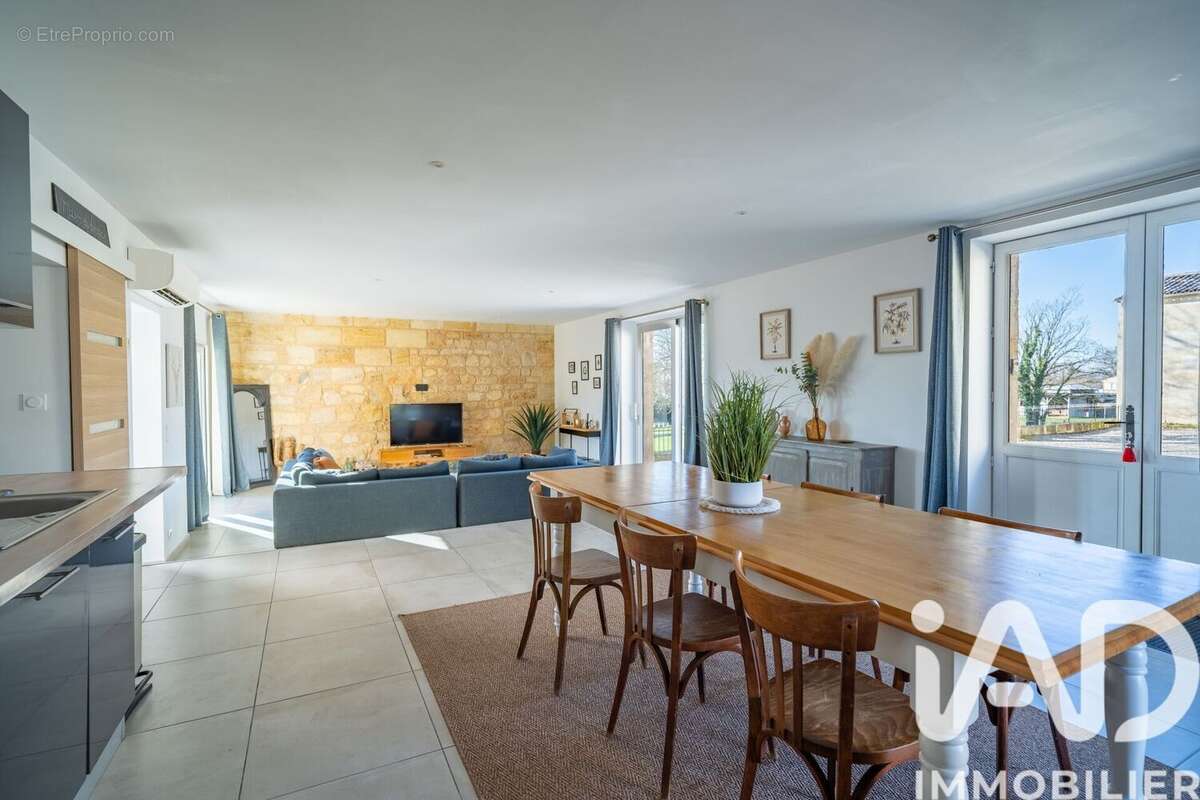 Photo 9 - Maison à PRIGNAC-ET-MARCAMPS