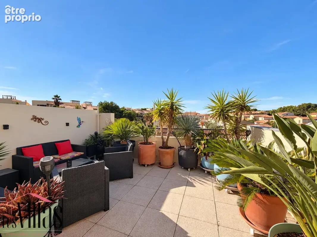 Narbonne-Plage,   Duplex traversant, 3 extérieurs, garage et vue dégagée - photo 10