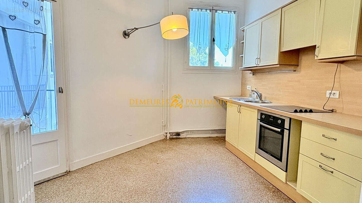 Appartement 140 m² à Angouleme  - photo 5
