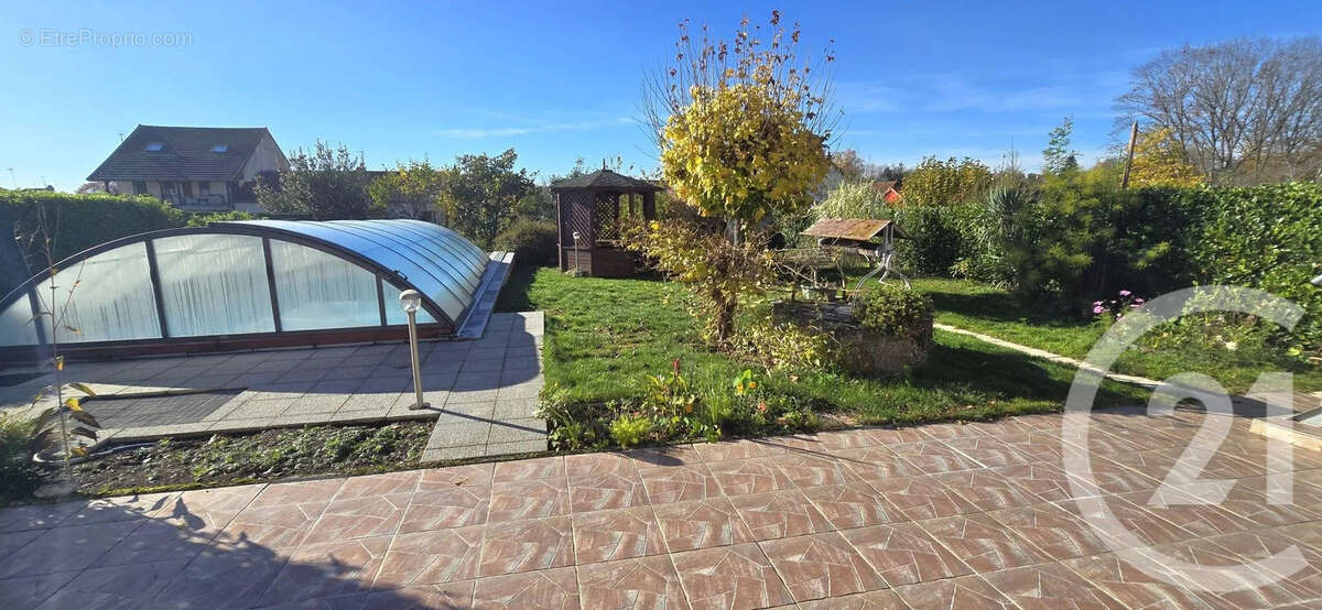 Maison à LE CREUSOT