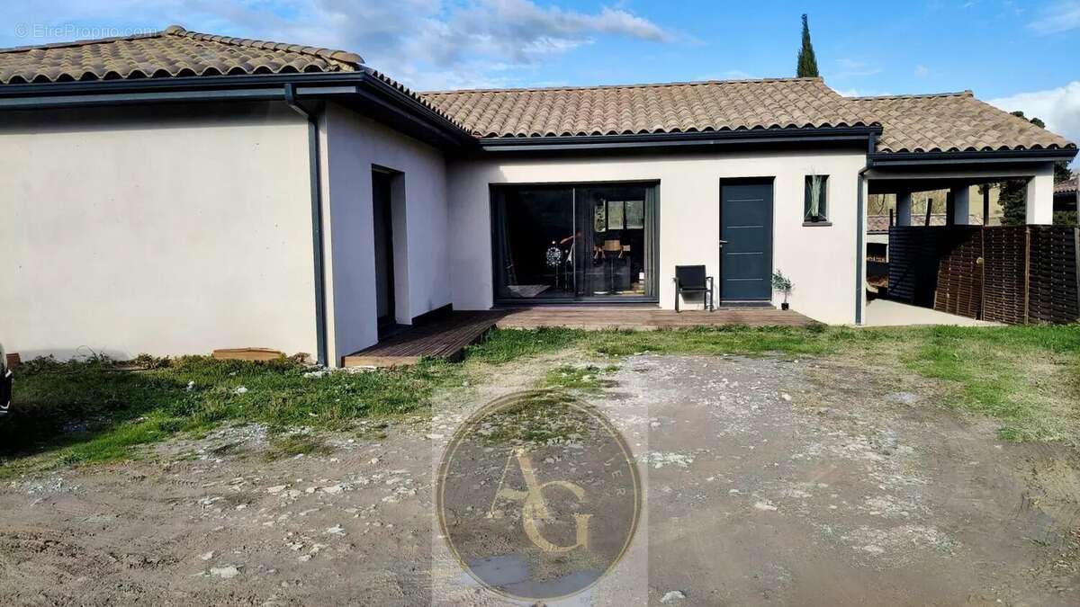 Maison à PEYRENS