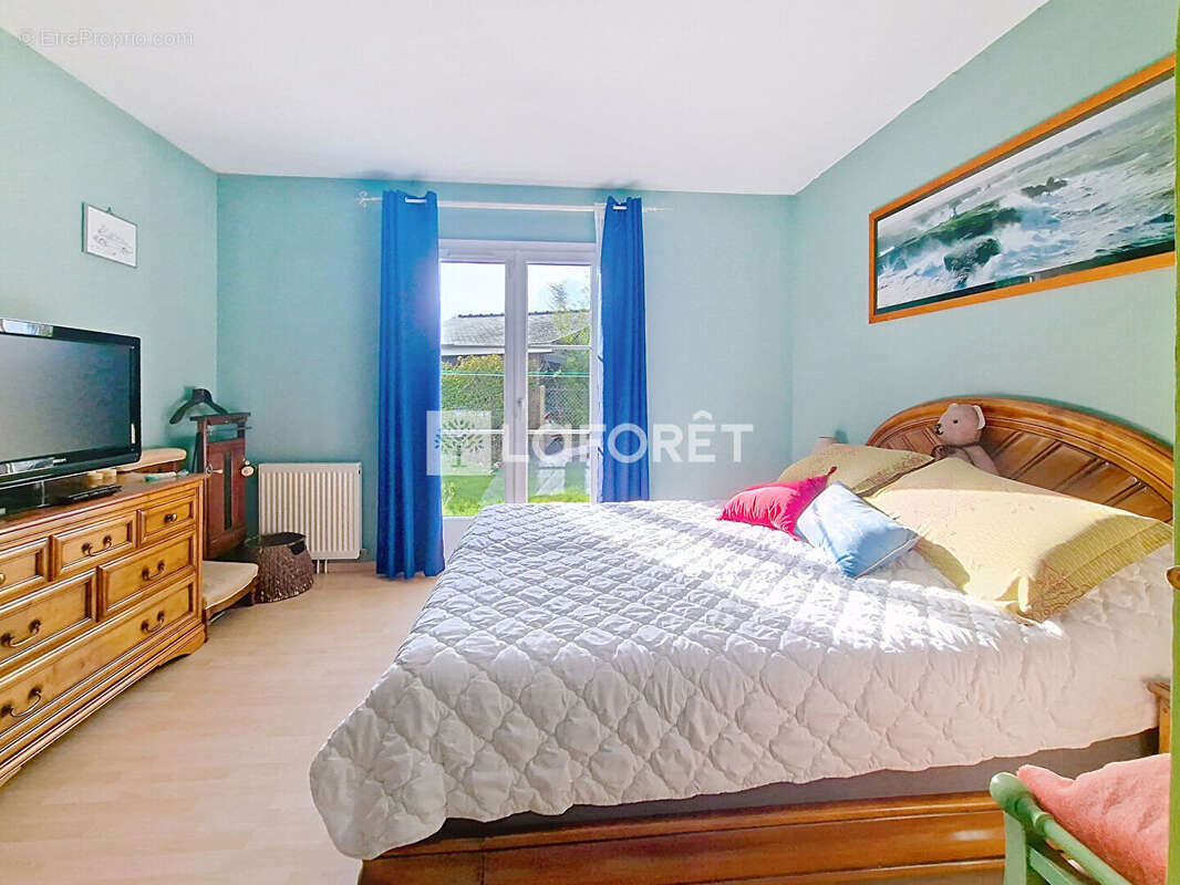 Maison à SAINT-SEBASTIEN-DE-MORSENT