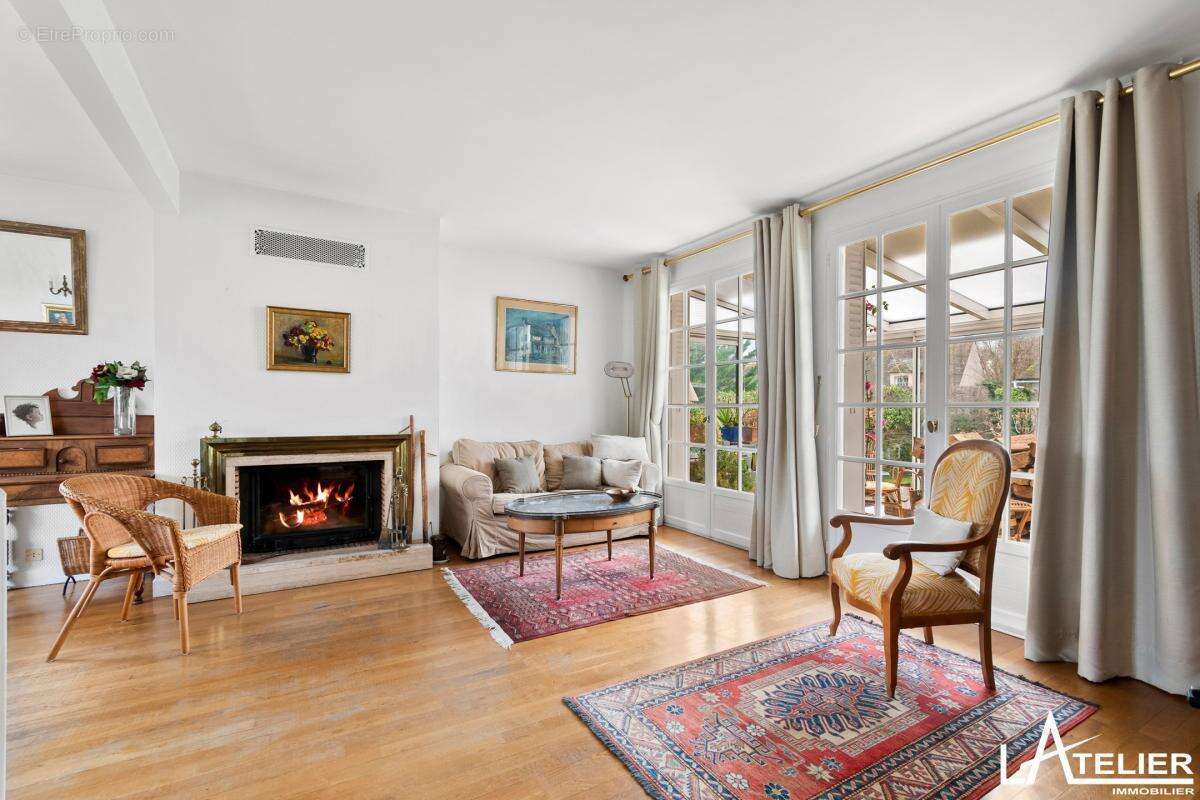 Maison à MAREIL-MARLY