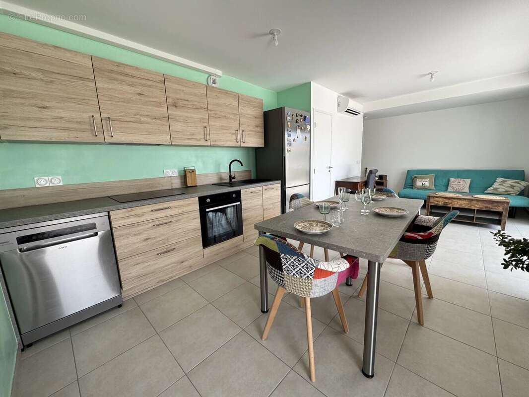 Appartement à LA LONDE-LES-MAURES