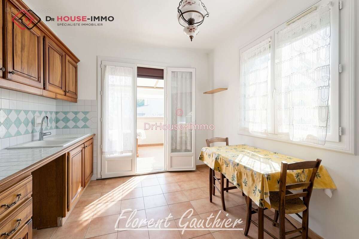 Maison 136 m² à Pertuis  - photo 5