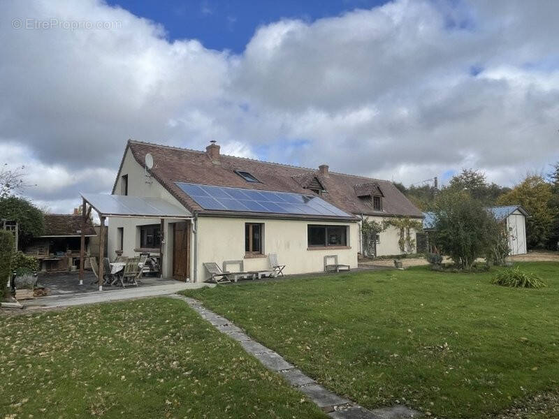 Maison à LA BAZOCHE-GOUET