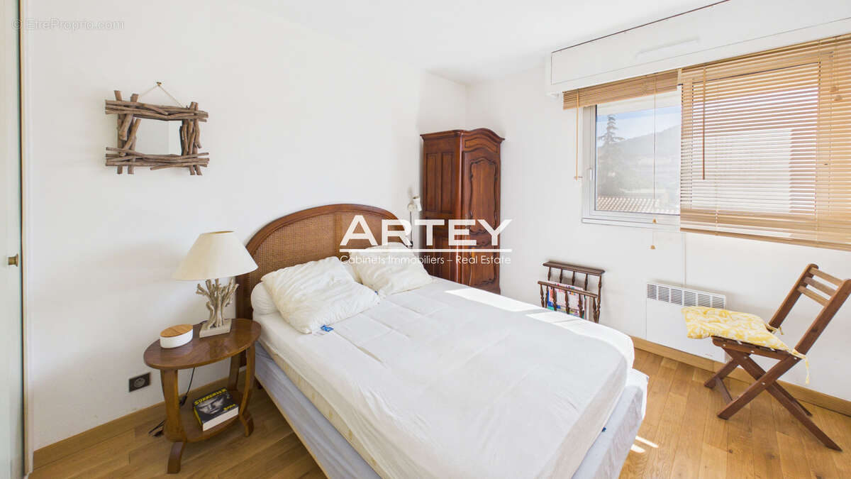 Appartement à CARQUEIRANNE
