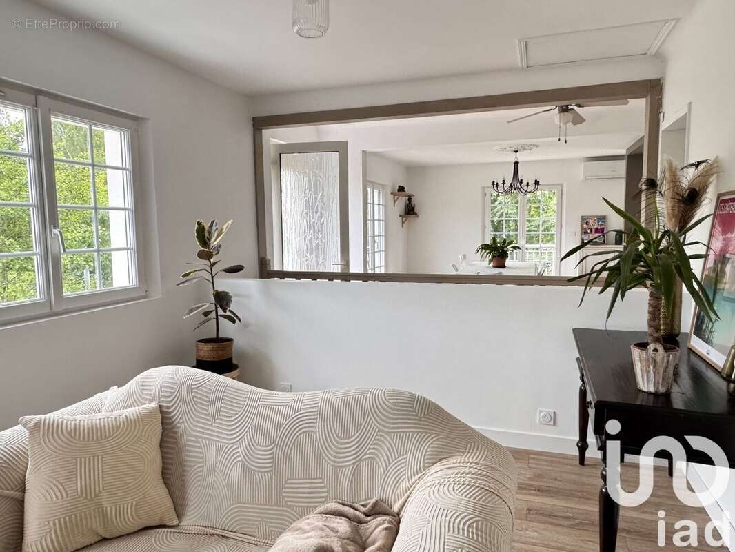 Photo 7 - Maison à GENESTON