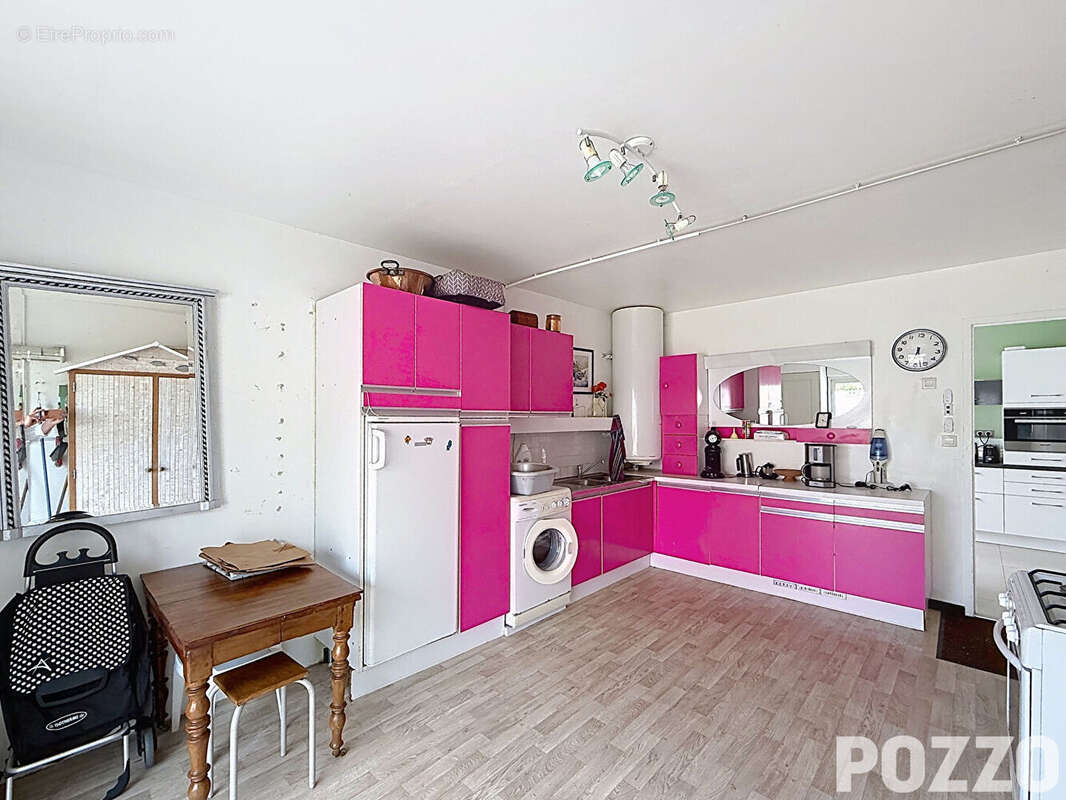 Maison Jullouville 4 pièce(s) 100 m2 300 m de la mer au calme - photo 10