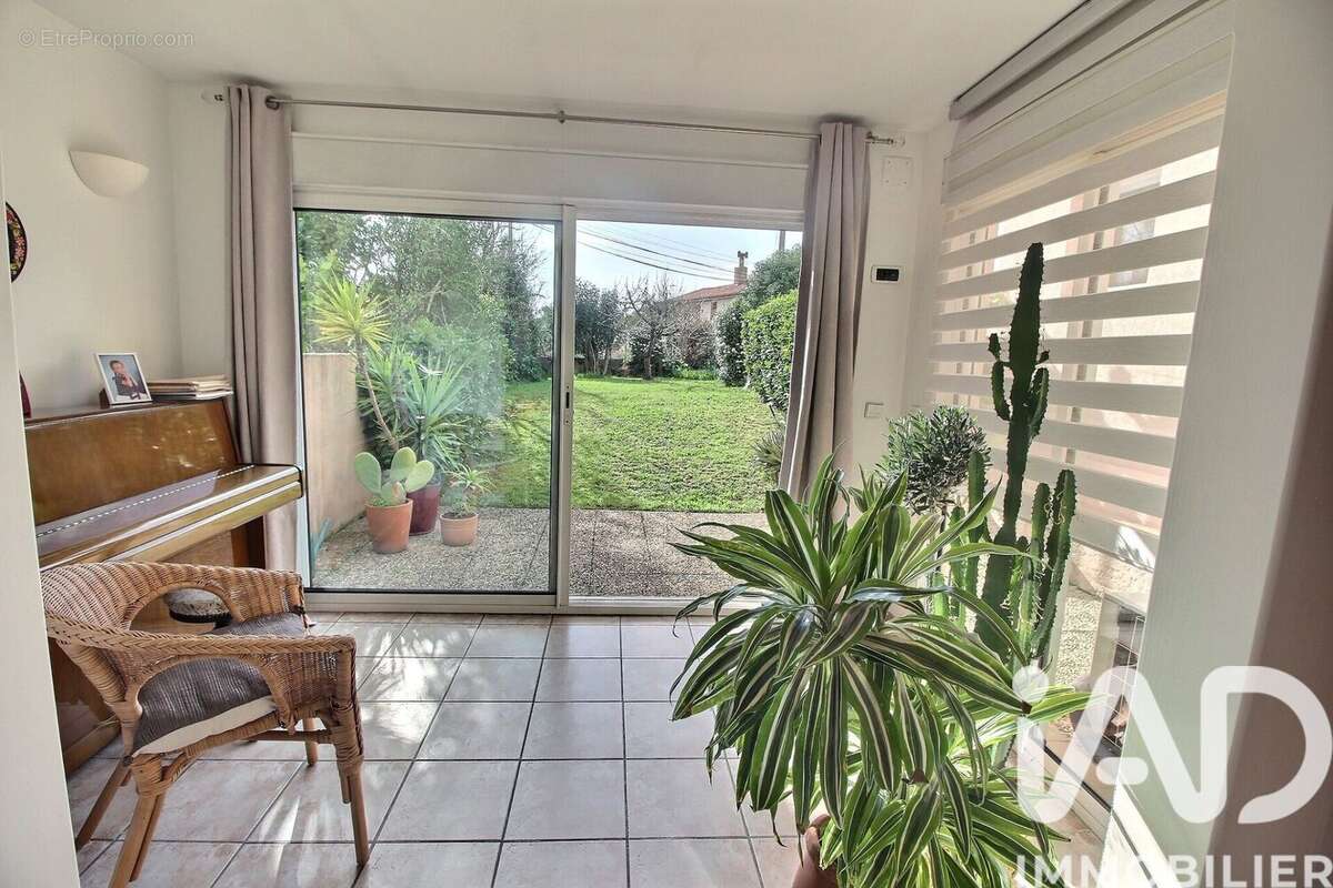 Photo 3 - Appartement à PLAN-DE-CUQUES