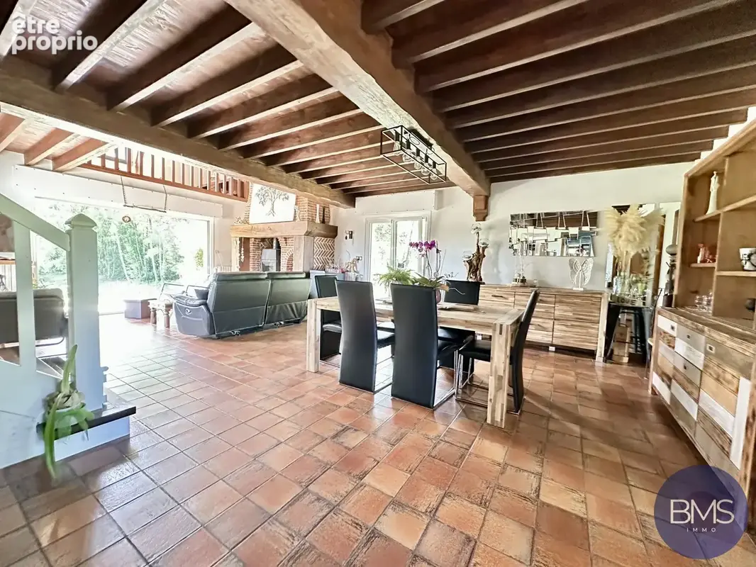 Maison 5 pièces 180 m² à vendre à Roost-Warendin (59286) - photo 6