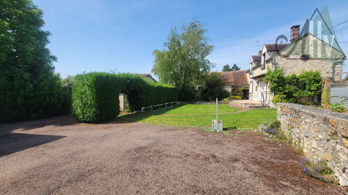 Ensemble immobilier secteur Donnemarie-Dontilly - photo 2