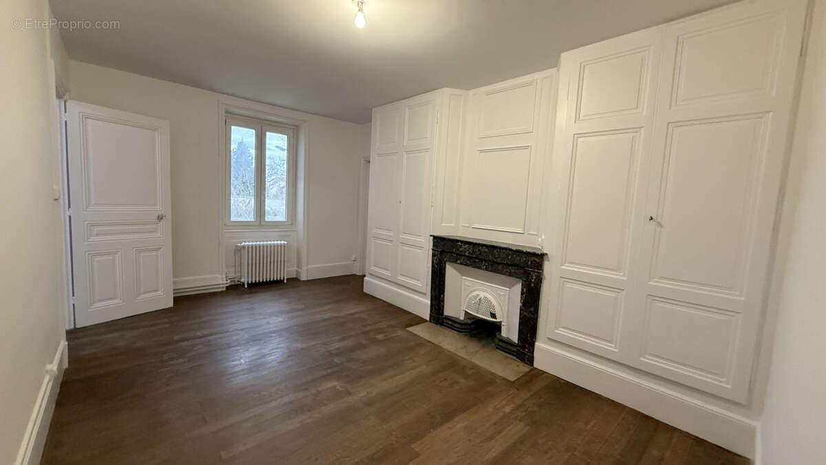 Maison à SAINT-DIDIER-SUR-CHALARONNE